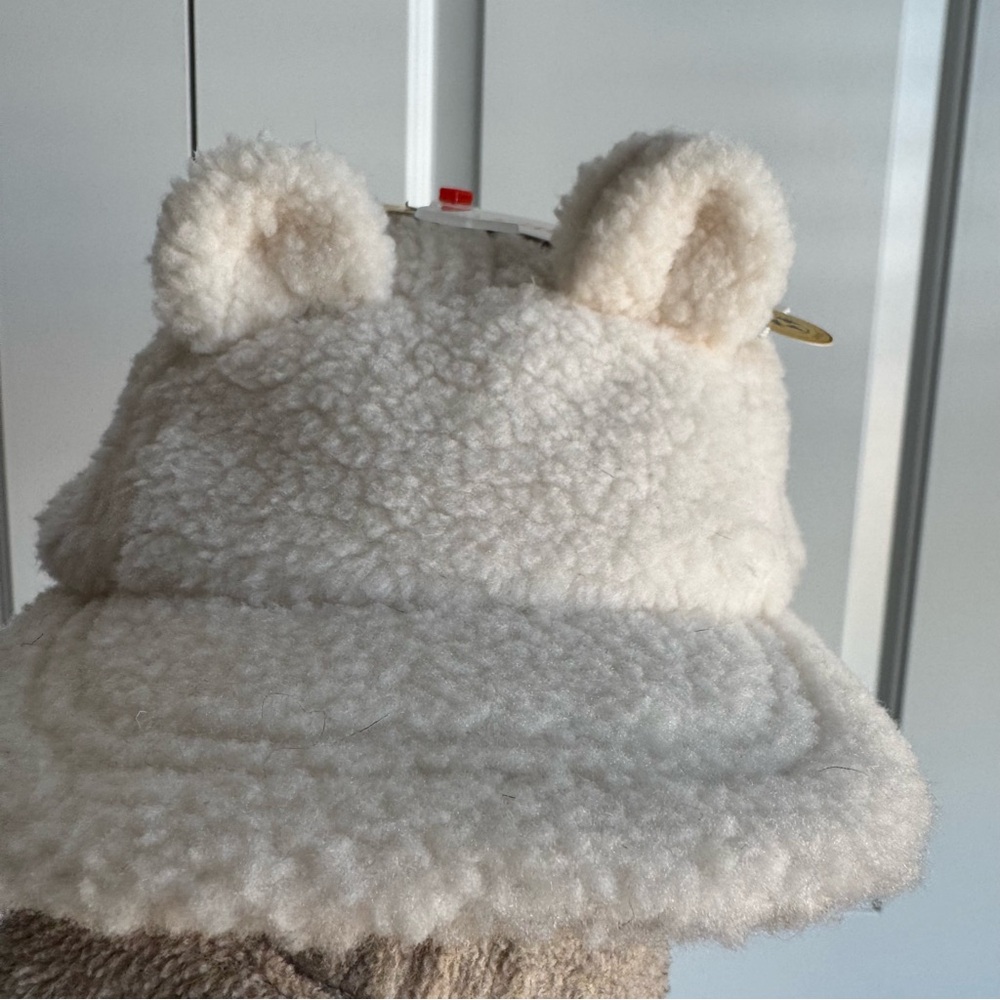 NWT Cat & Jack Sherpa Bear Ear Hat 🐻 12-24M